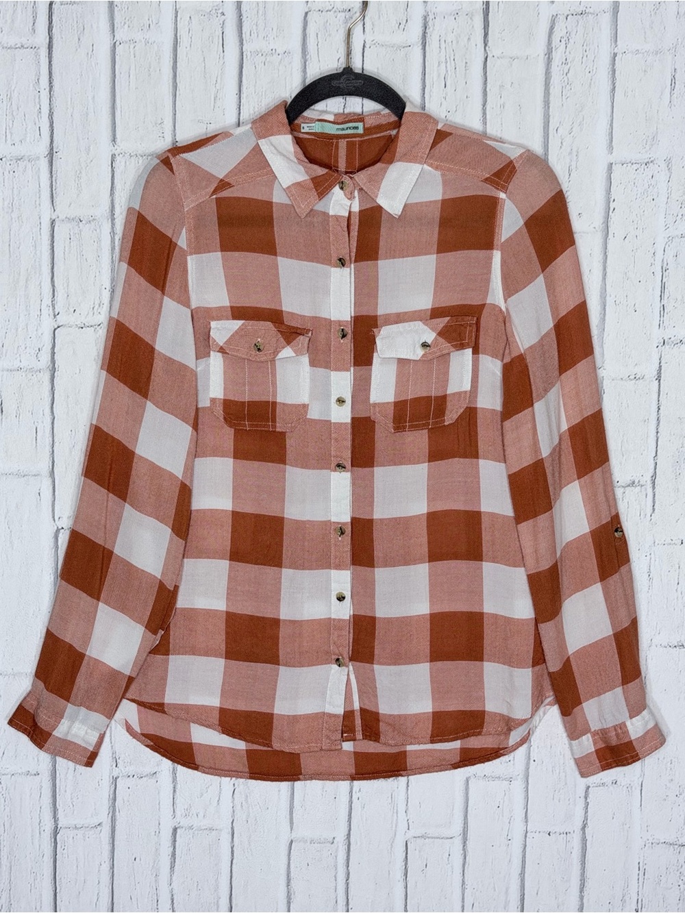 🍊 Maurices Buffalo Plaid Button Down Shirt Small Orange Ivory Rayon